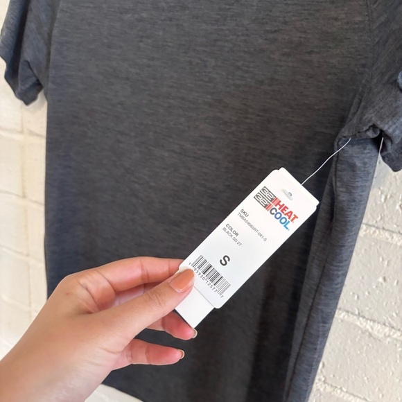 NWT 32 degrees cool t shirt in dark grey - Picture 2 of 2